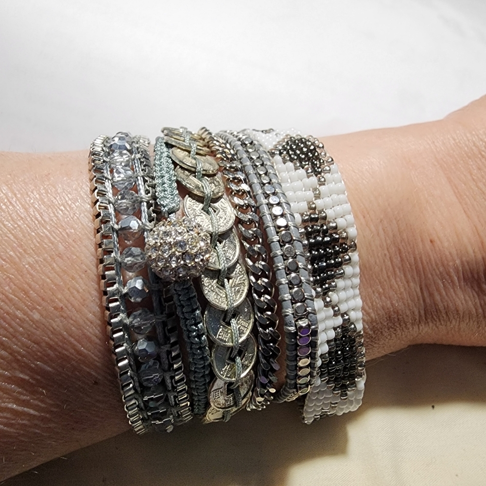 Victoria Emerson Bracelet 7"